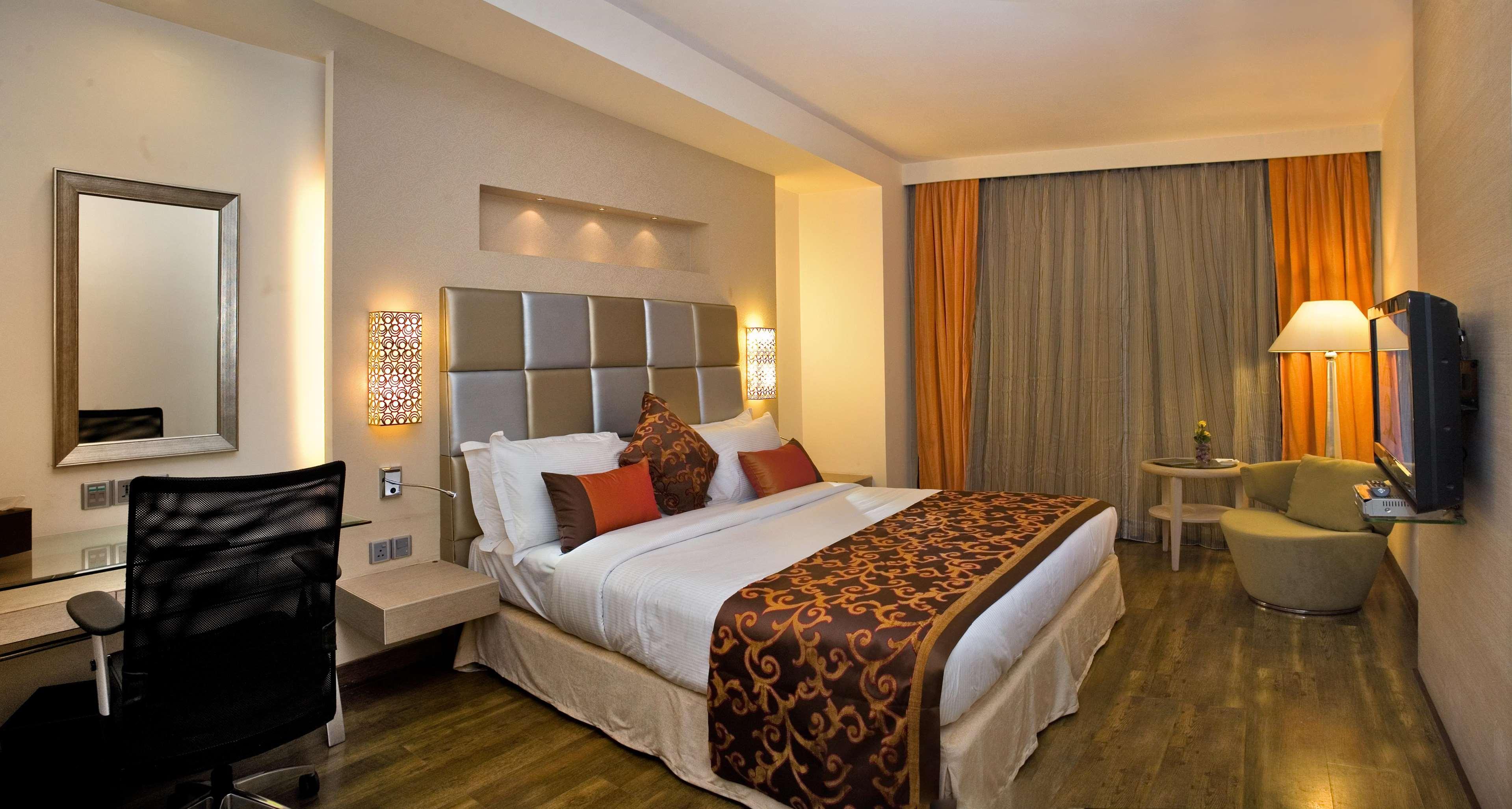 The Sonnet Kolkata Hotel Exterior photo