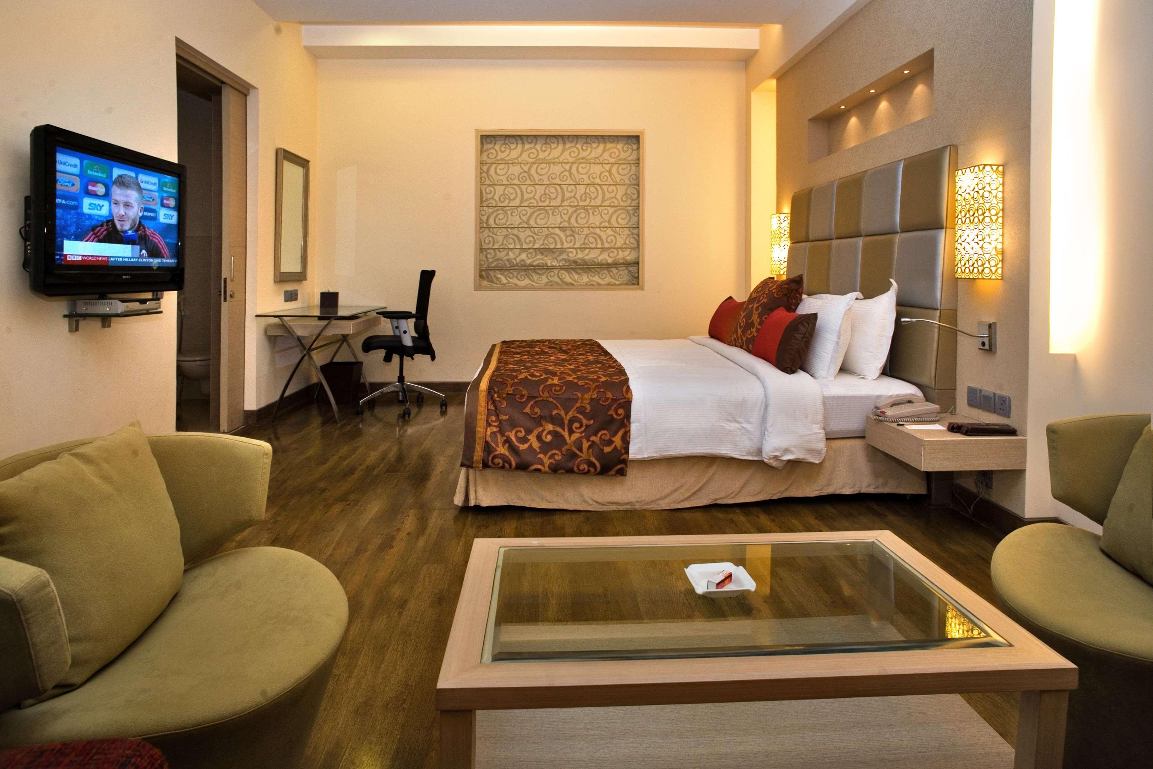 The Sonnet Kolkata Hotel Exterior photo