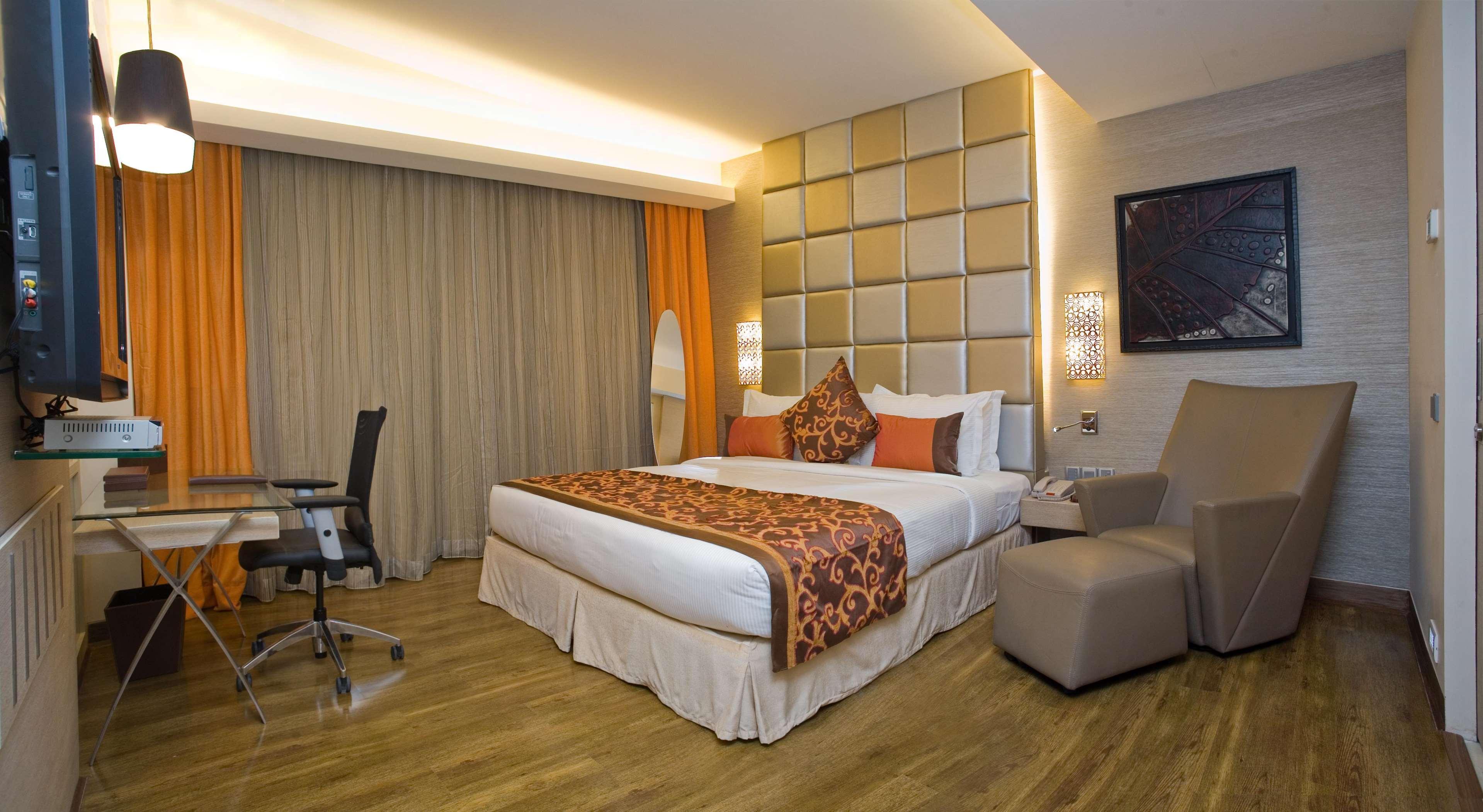 The Sonnet Kolkata Hotel Exterior photo